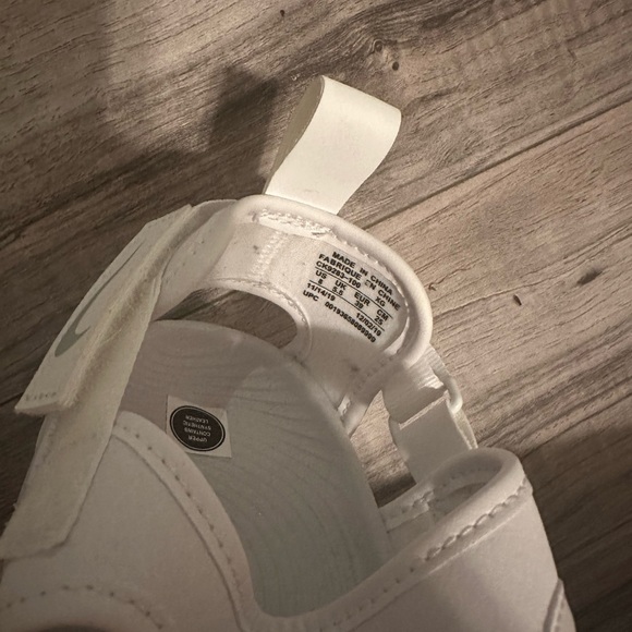 Nike Sandals - Picture 4 of 4